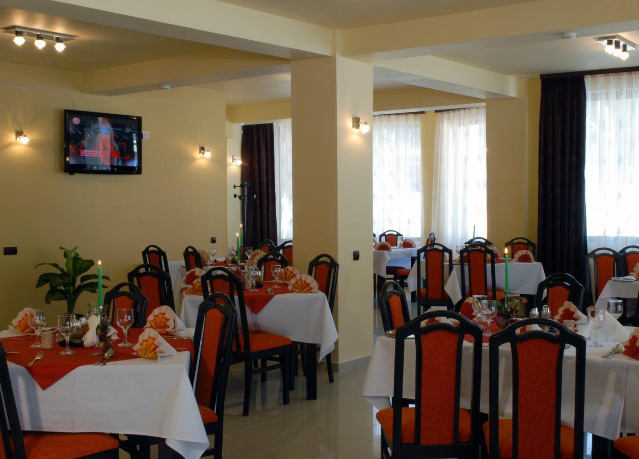 White Horse Hotel Predeal Exterior foto