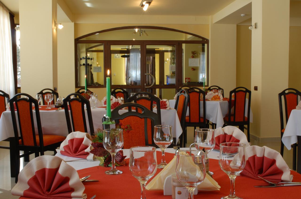 White Horse Hotel Predeal Exterior foto